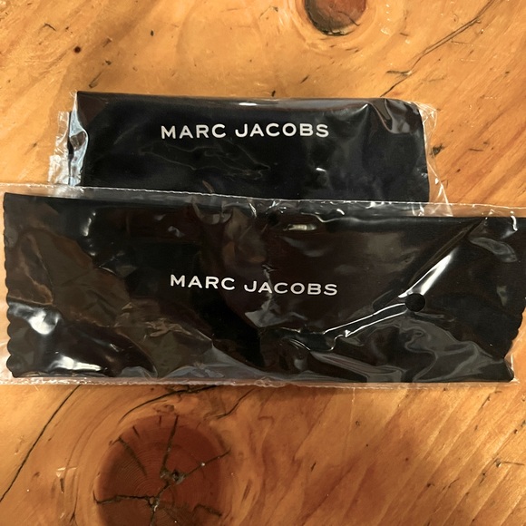 Brand New Marc Jacobs Sunglasses - Marc 163/S with white case, pouch, and cloth - Picture 7 of 9